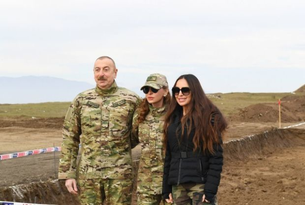 Leyla Əliyevadan valideynlərinin evlilik ildönümü ilə bağlı paylaşım 